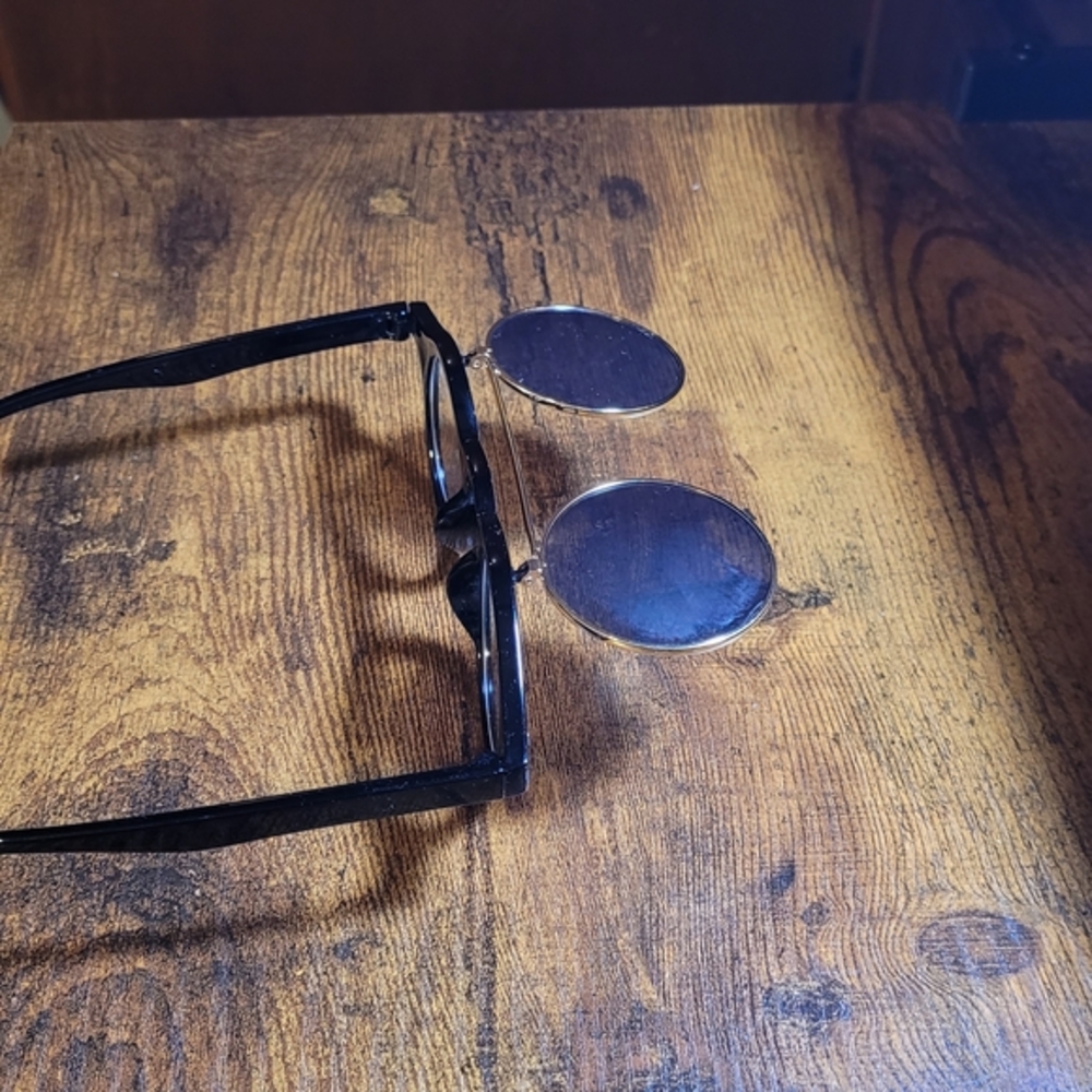 Steampunk Sunglass Goggles with Gold Trim for Men & Women - Picture 2 of 11